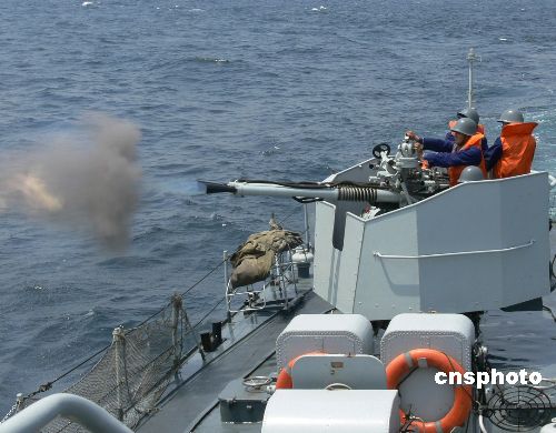 东海舰队恶劣海况中锤炼战力