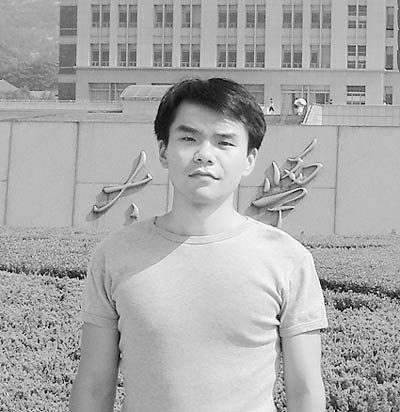 大学生利用电脑技术设计毛泽东号双舰岛航母