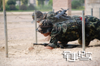 现实版老A 解密中国反恐精英训练