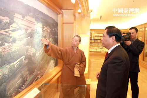 全国台联会长梁国扬参访佛光山拜会星云法师
