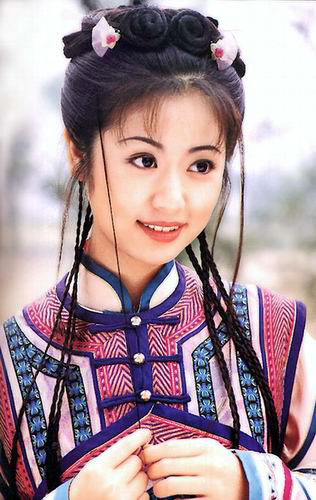 组图：《倾世皇妃》林心如人气高 温柔“琼瑶女”蜕变女强人