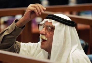 审萨案:13日三被告出庭,老萨兄弟俩将于15日受审