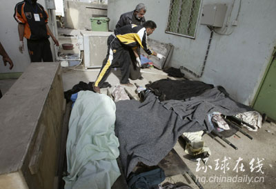 女人弹血洗巴格达校园