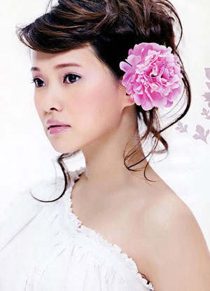才女伊能静