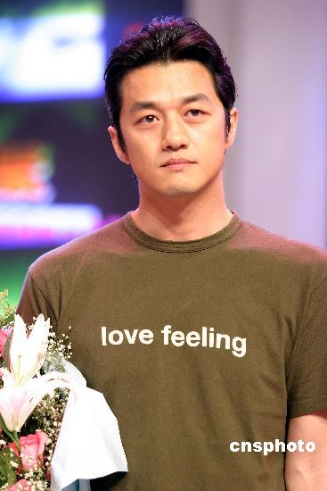为爱女牵肠挂肚 李亚鹏与《爱情海》解约
