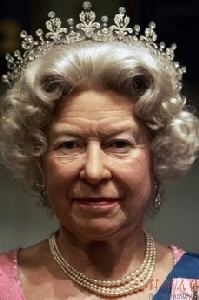 英女王80大寿 画像雕像蜡像同日亮相