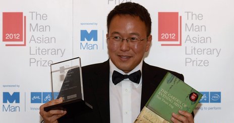 马来西亚作者陈德黄得到曼氏亚洲体裁奖