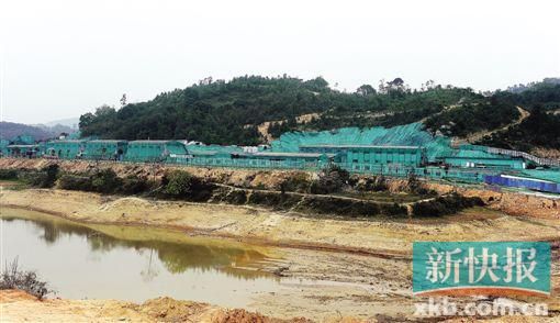 金地旗下项目披挂绿网 疑是违章建筑躲避卫星巡视