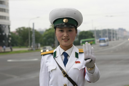 全球各地美女警花 揭秘朝鲜女警选拔