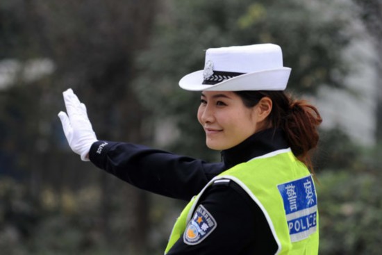 全球各地美女警花 揭秘朝鲜女警选拔
