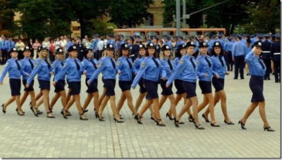 全球各地美女警花 揭秘朝鲜女警选拔