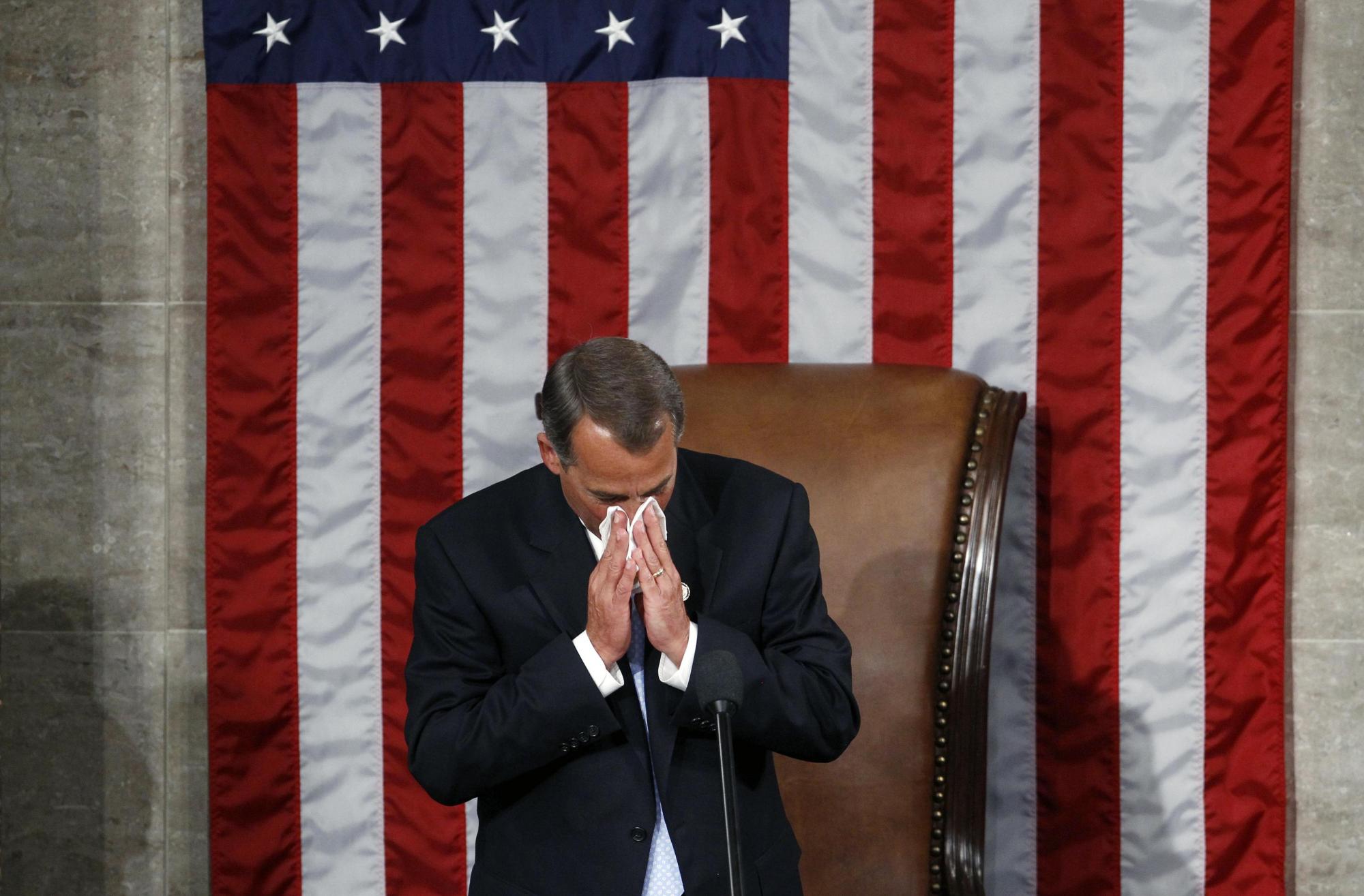 美共和党新议长就任哭成泪人 佩洛西让位冻住笑容