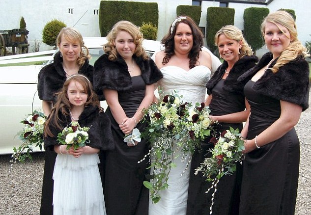 英新娘“偷窃”公司17万英镑 为自己打造奢侈梦幻婚礼