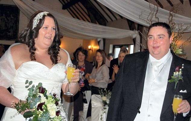 英新娘“偷窃”公司17万英镑 为自己打造奢侈梦幻婚礼