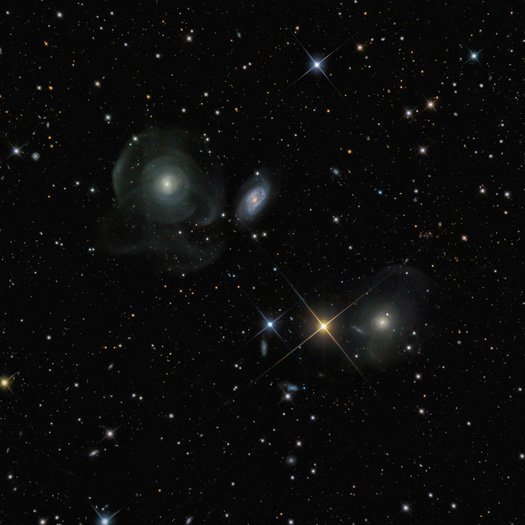 “2011年度天文摄影师”评选揭晓 《双星拱木》获大奖