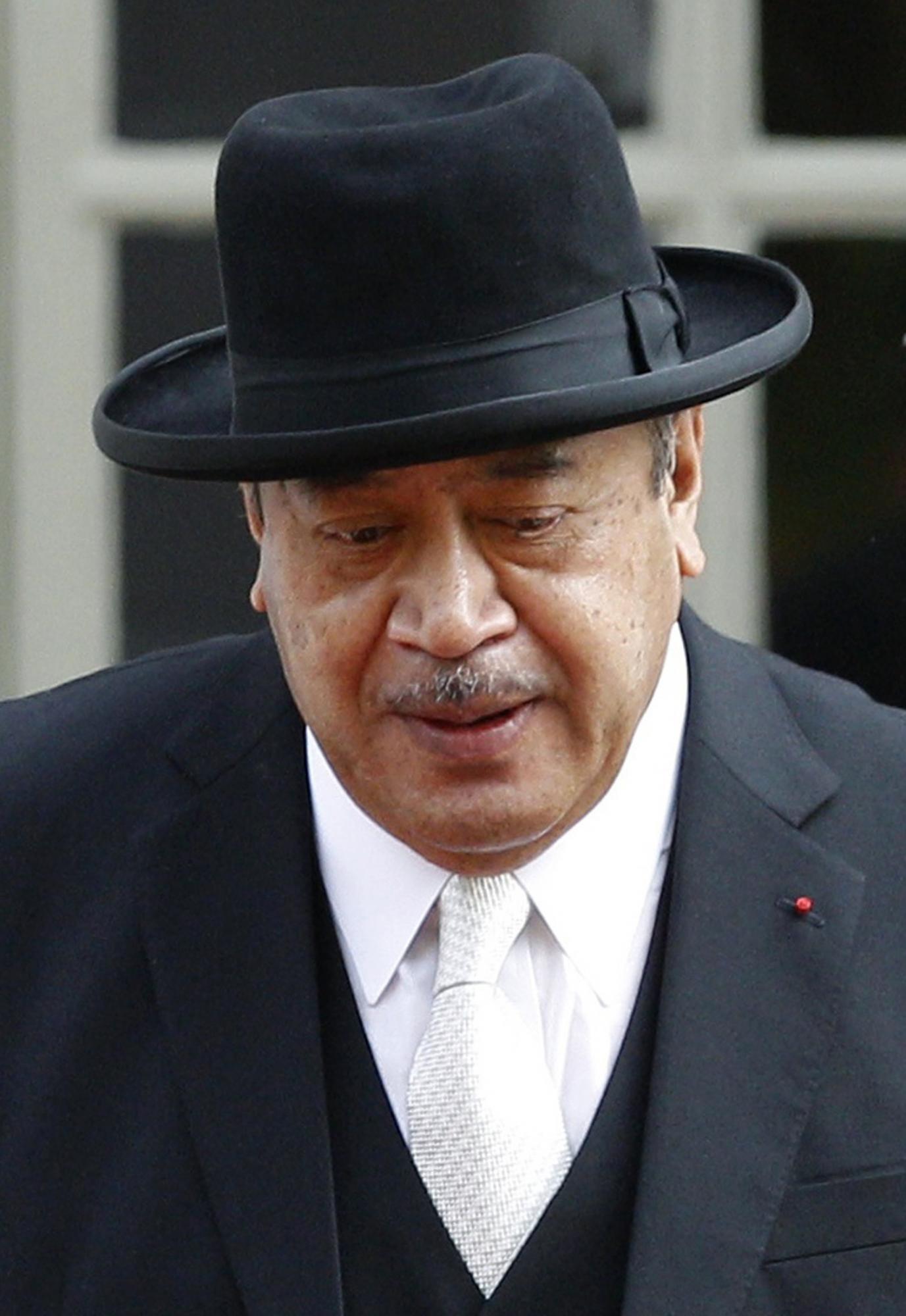 汤加国王在香港病逝曾主动放权促进国家民主变革