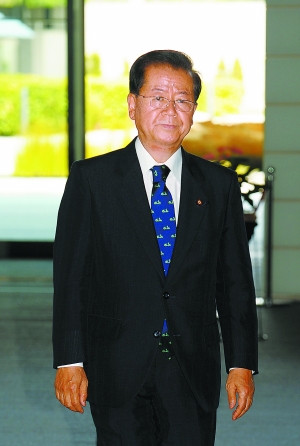 日本涉黑法相辞职、74岁前任救场 执政党被批“缺人才”
