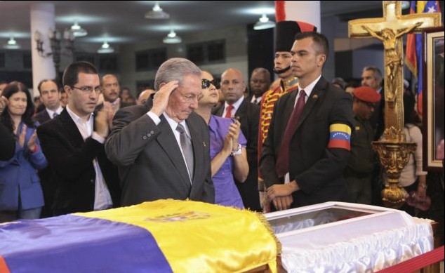 查韦斯国葬仪式举行 马杜罗宣誓就任委代总统