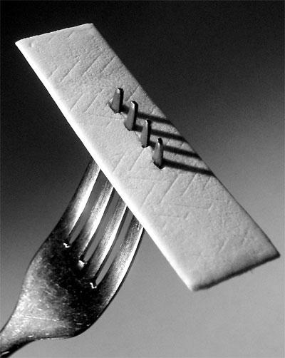 让你的牙齿越吃越白的食物(组图)
