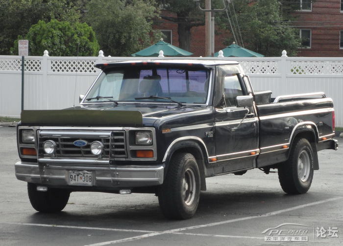 美国街头的经典老车