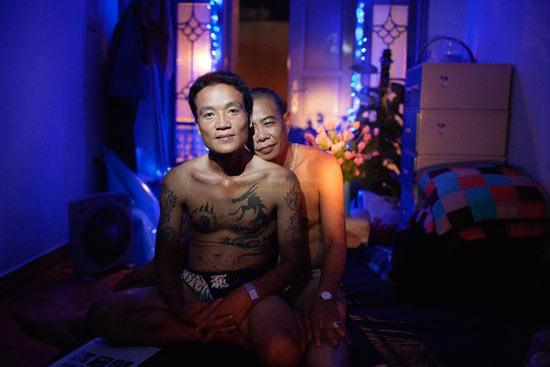 越南老中青三代同性恋生活纪实！