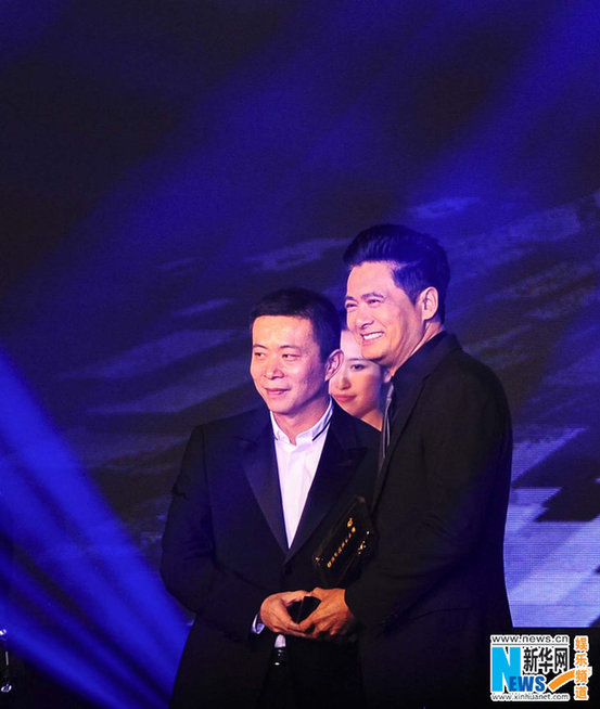 图:吴奇隆称帝姚晨封后 李晨张馨予秀恩爱