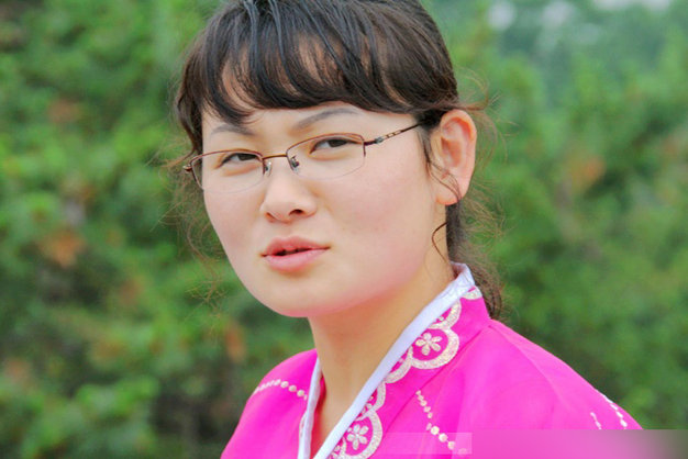 朝鲜最美女导游图片