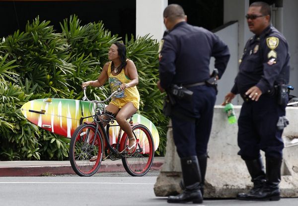 火奴鲁鲁警方加强安保