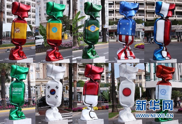 戛纳滨海大道旁的糖果雕像