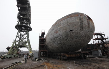 Soviet-era nuclear waste ship sinks in Russia