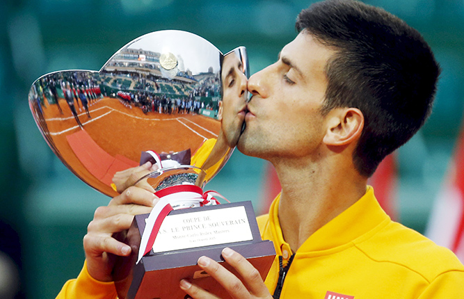 Carvers in Lushan bid to recover from quake | !