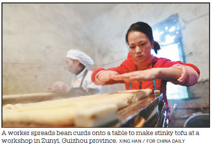 Stinky tofu maker preserves pungent snack tradition