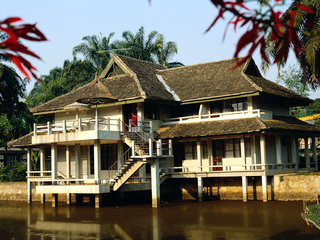 The Dai ethnic group’s great wisdom: the bamboo house
