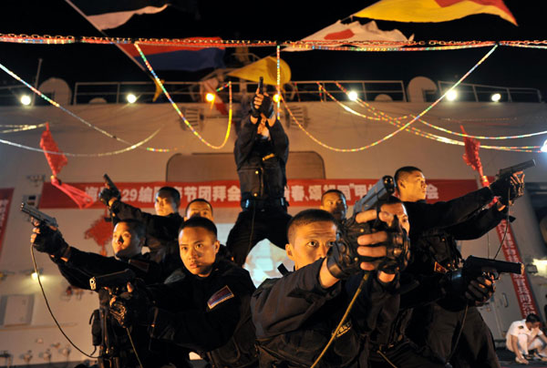 Soldiers celebrate Spring Festival off Aden