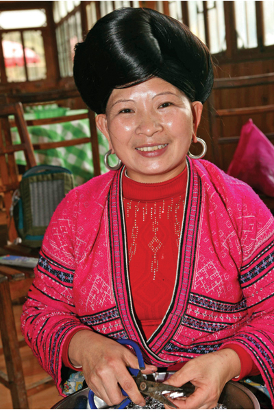 Keeping or cutting tradition|Travel| Keeping or cutting tradition|Travel|