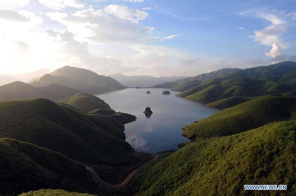 Scenery of Tianhu Scenic Spot