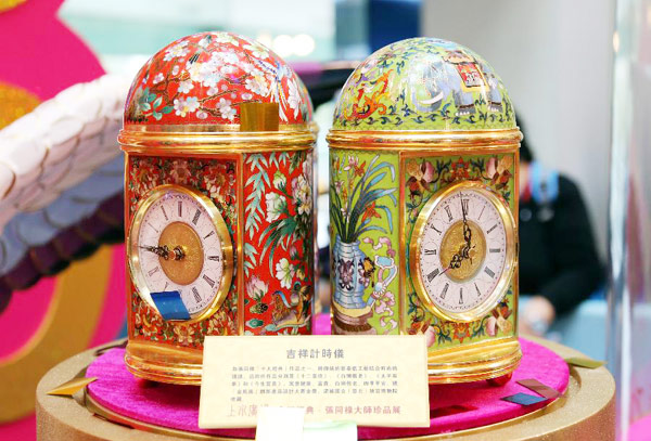 Zhang Tonglu's cloisonne art works exhibited in HK