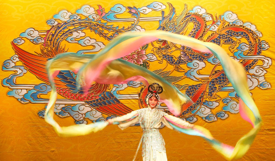 Tianjin's Beijing opera performance makes London debut