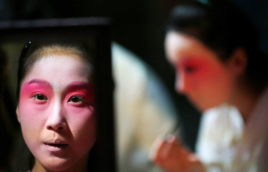 Beijing Opera showcased in Shanghai
