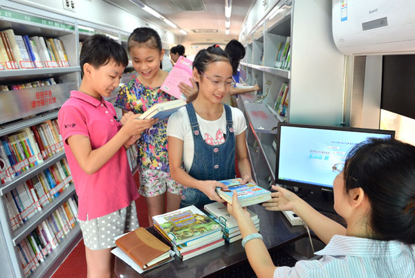 Mobile library in Hebei is a success story