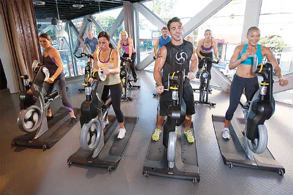 Fitness fair jogs into town
