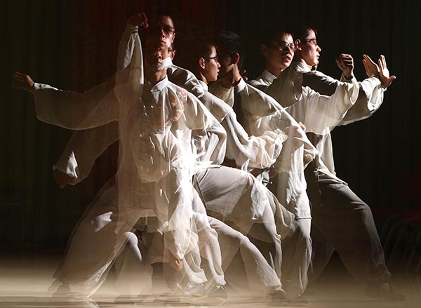 Photos reveal the healing power of tai chi on children