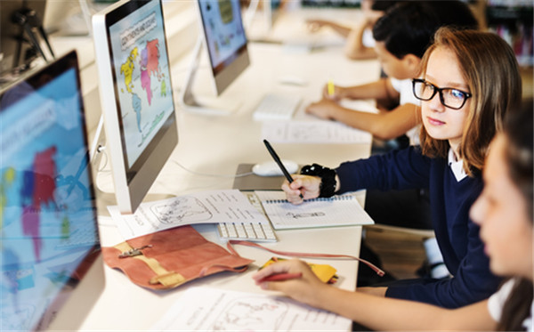 Can computers enhance the work of teachers? The debate is on