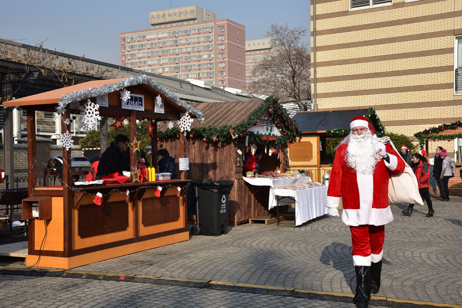 2017 German Charity Christmas Bazaar delights Beijing
