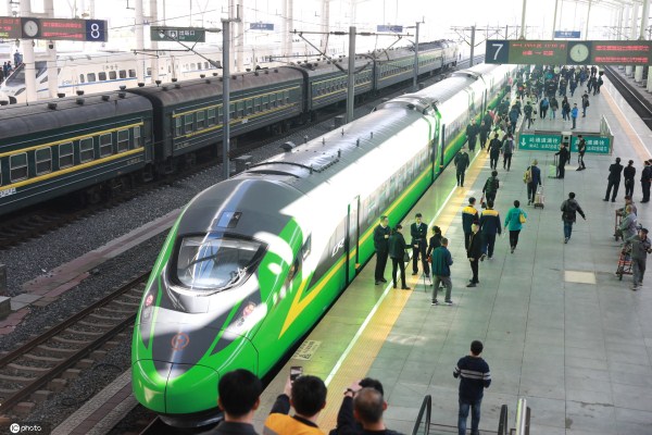 Green-colored Fuxing train debuts in NE China