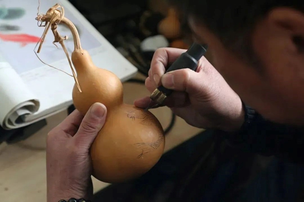 1710317125342092251.jpg 031304.jpg