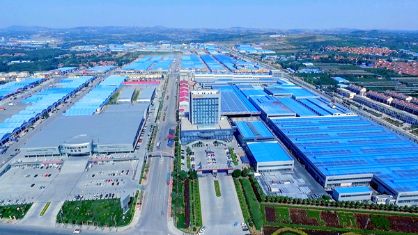 拍摄：王莹   衣春颖_副本.png