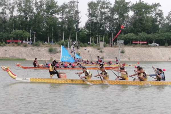 龙舟插图.png