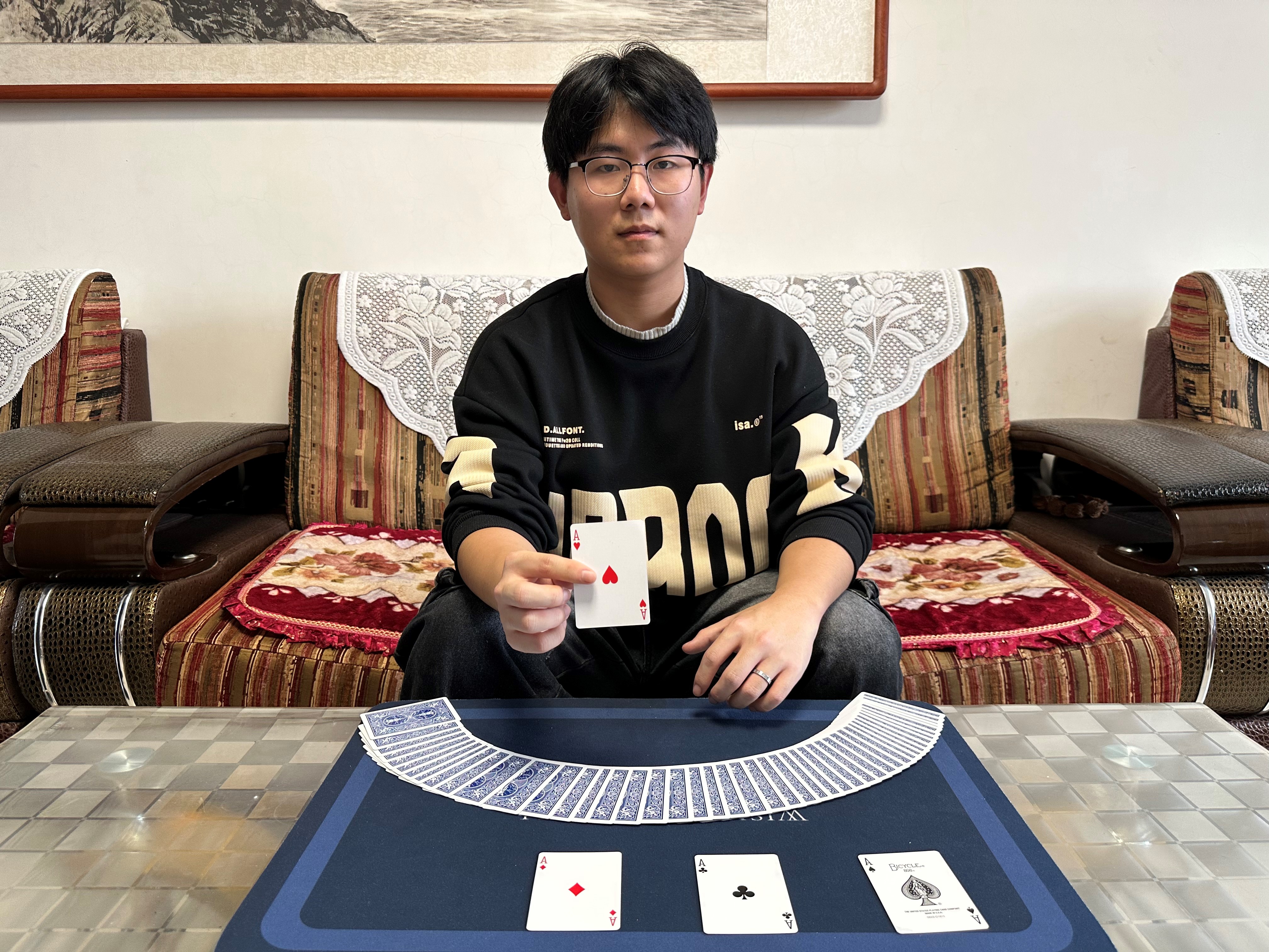 4变魔术1.jpg