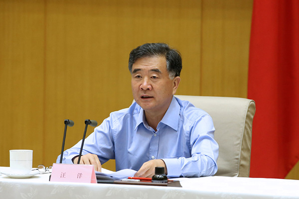 Premier Li Keqiang: Zero tolerance for food safety failings